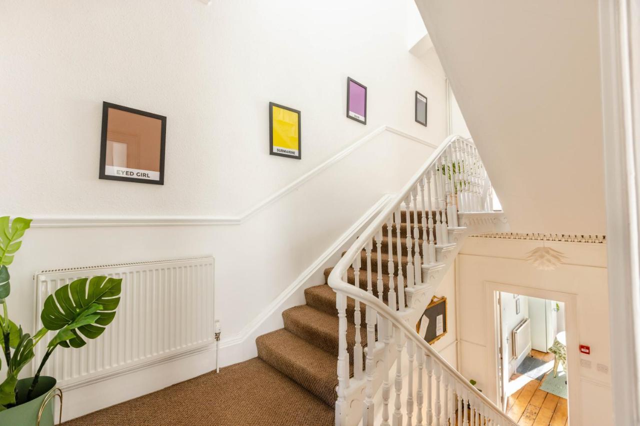 Villa 5-Bed House With Distant Sea Views In Plymouth Extérieur photo